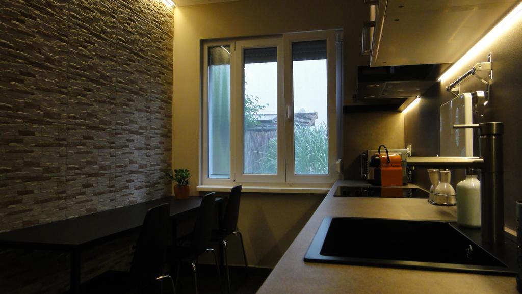 Apartmán Mgtels - With Private Parking