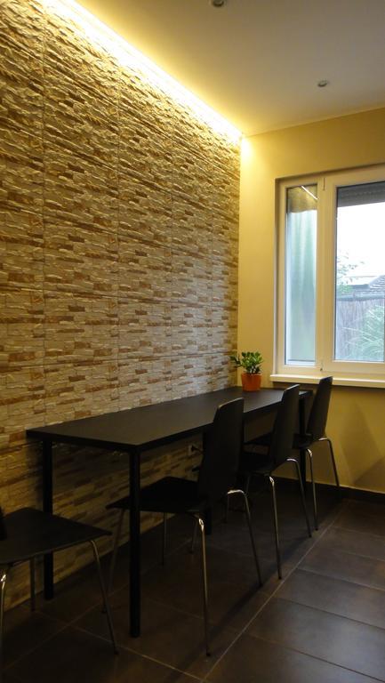 Apartment Mgtels - With Private Parking Budapest